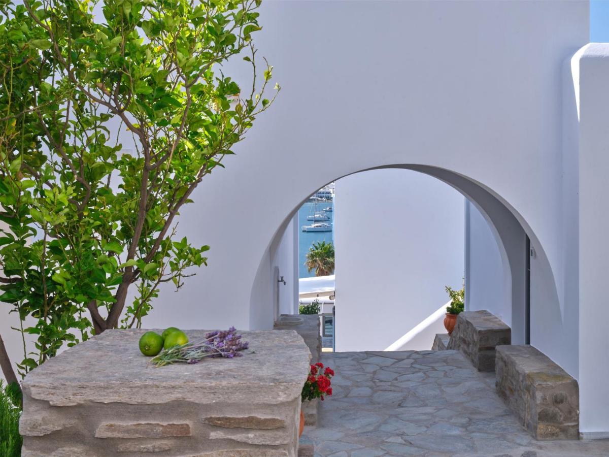 Parian Village Beach Hotel Páros Buitenkant foto