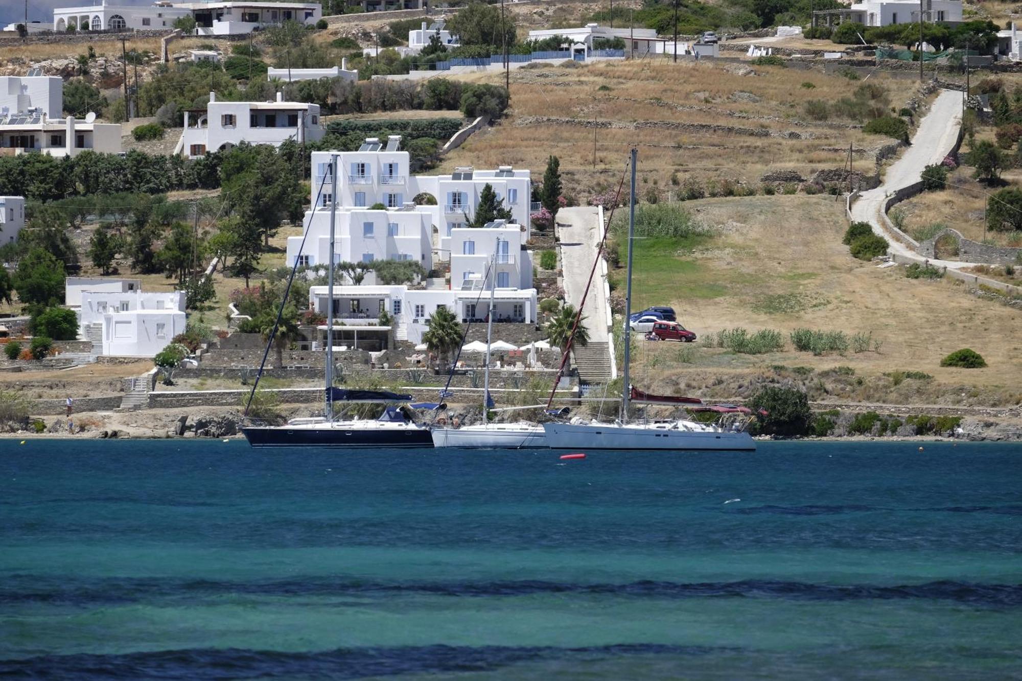 Parian Village Beach Hotel Páros Buitenkant foto